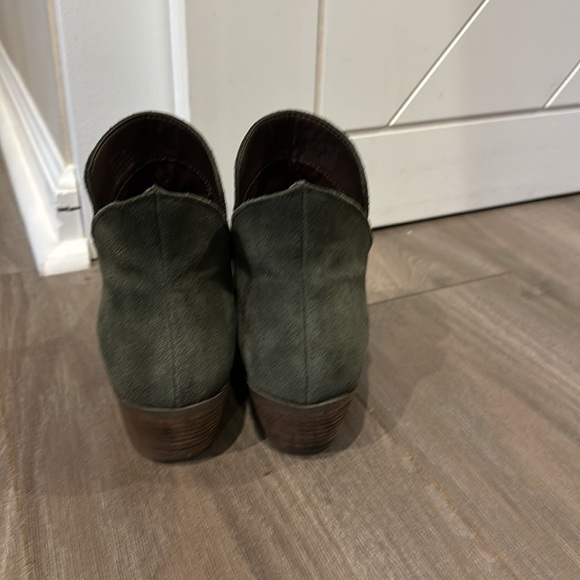 Me Too Green Bootie - Picture 4 of 7